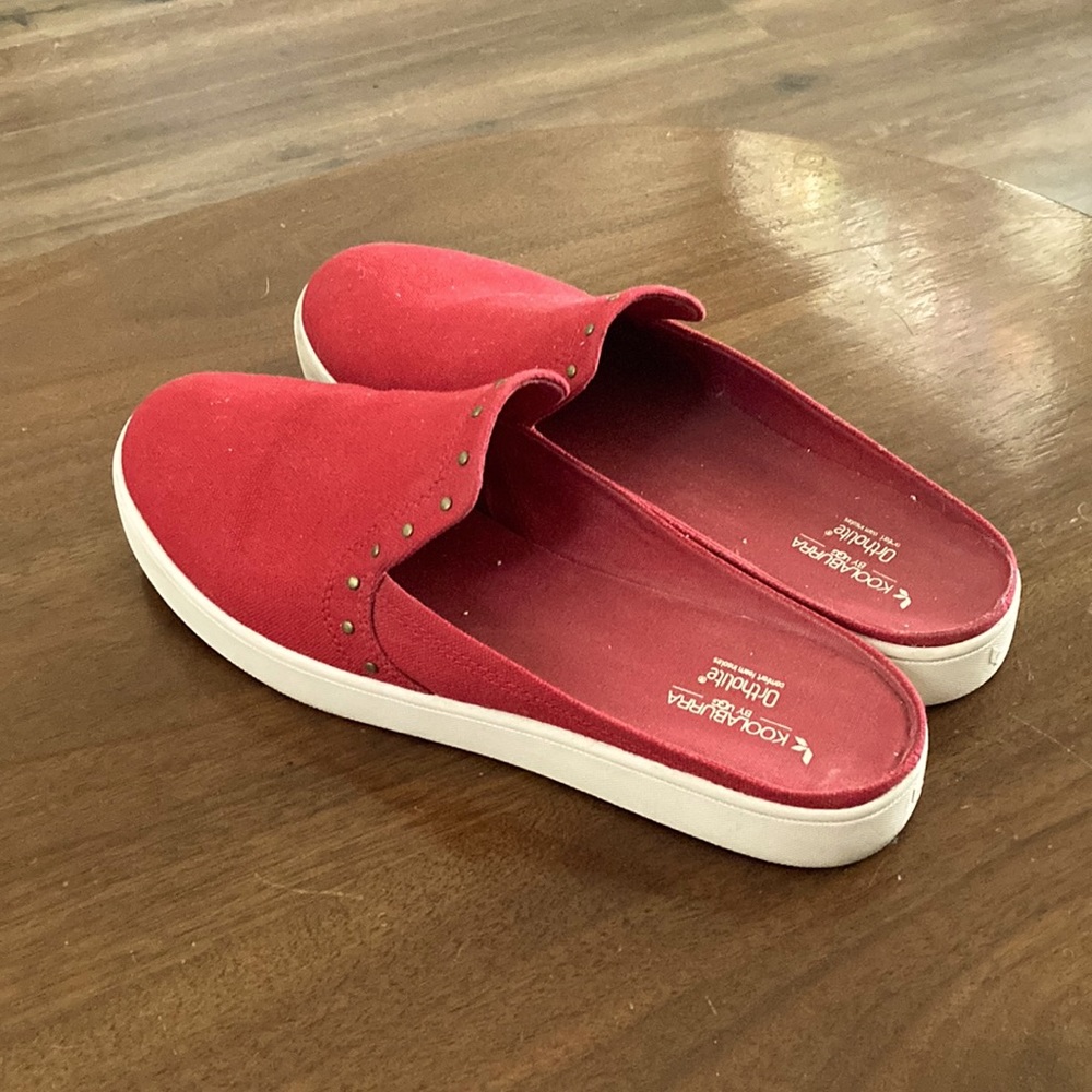 Kookaburra by UGG Canvas slip on sneakers